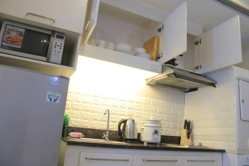 A2j Bgc Luxury 1br Near Burgos Circle & Mall *