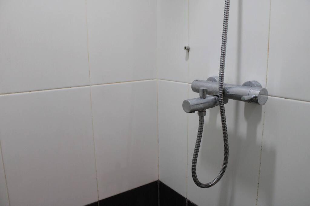 A2j Bgc Luxury 1br Near Burgos Circle & Mall * Manila