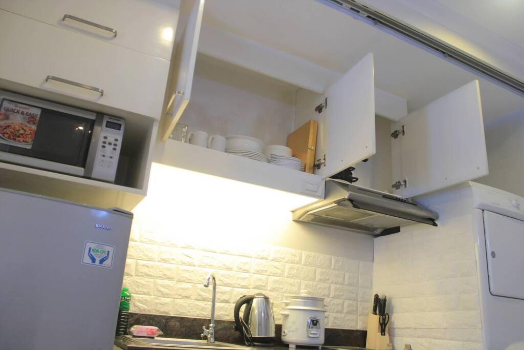 A2j Bgc Luxury 1br Near Burgos Circle & Mall Manila