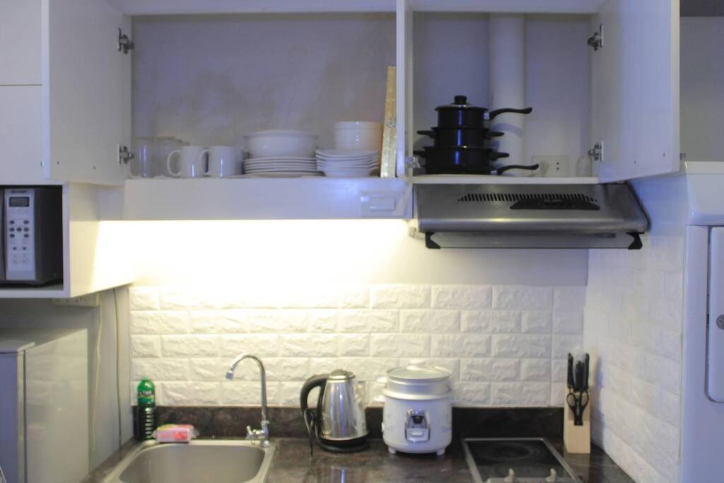 A2j Bgc Luxury 1br Near Burgos Circle & Mall