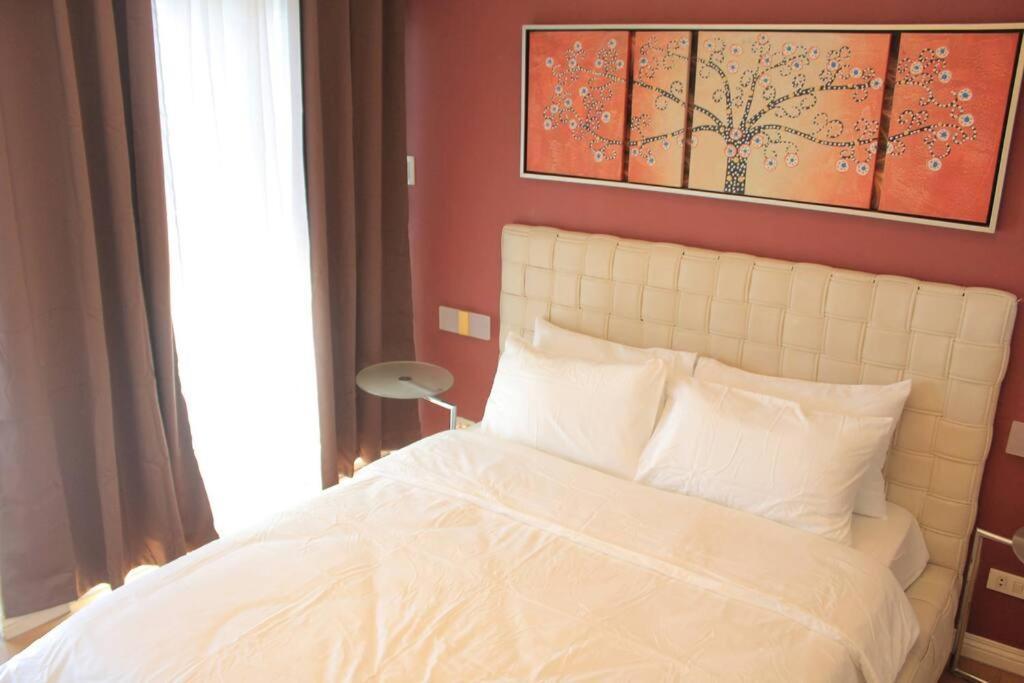 A2j Bgc Luxury 1br Near Burgos Circle & Mall *
